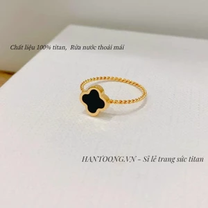 Nhẫn titan nữ không gỉ mạ vàng 24k thiết kế mặt cỏ 4 lá xinh xắn thời trang nhẹ nhàng thanh lịch