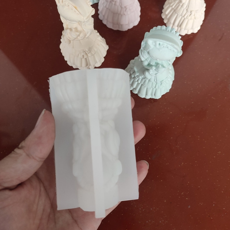 Inste Khuôn Silicone Làm Xà Phòng / Nến Hình Công Chúa Betty DIY