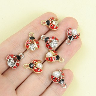 10 Chiếc Tinh Tế Mini Đỏ Bọ Rùa Men Quyến Rũ Với Kim Cương Giả Sáng Bóng & Ngọc Trai Kẻ Sọc Dễ Thương 3D Cánh Cứng Thiết Kế Thả Dầu Hợp Kim Mặt Dây Chuyền Cho DIY Vòng Cổ Vòng Tay Bông Tai Vòng Chân Pin