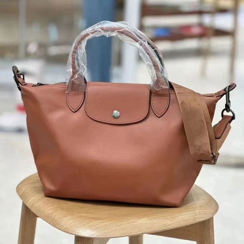 Túi đeo vai nữ thời trang có dây đeo vai rộng Túi bánh bao War Horse Túi Tote lớn