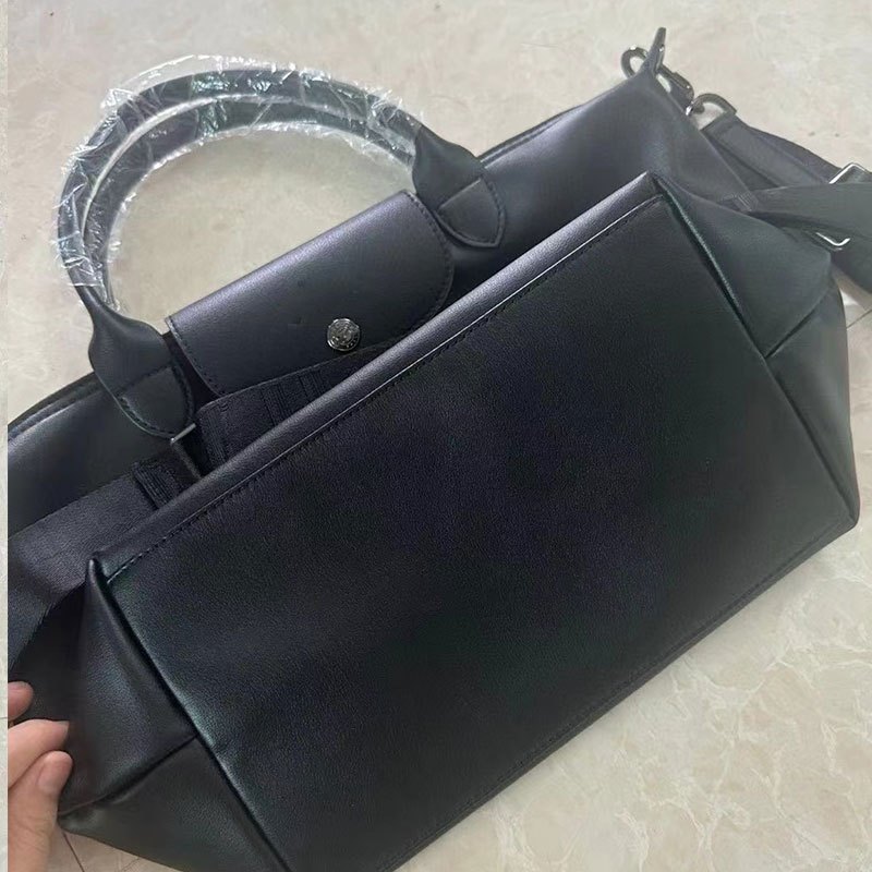 Túi đeo vai nữ thời trang có dây đeo vai rộng Túi bánh bao War Horse Túi Tote lớn