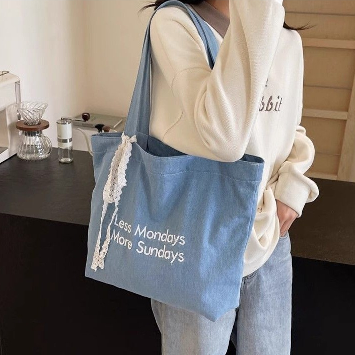 Túi tote denim dung tích lớn, đeo vai hoặc đeo chéo, phong cách đi lại, thêu họa tiết