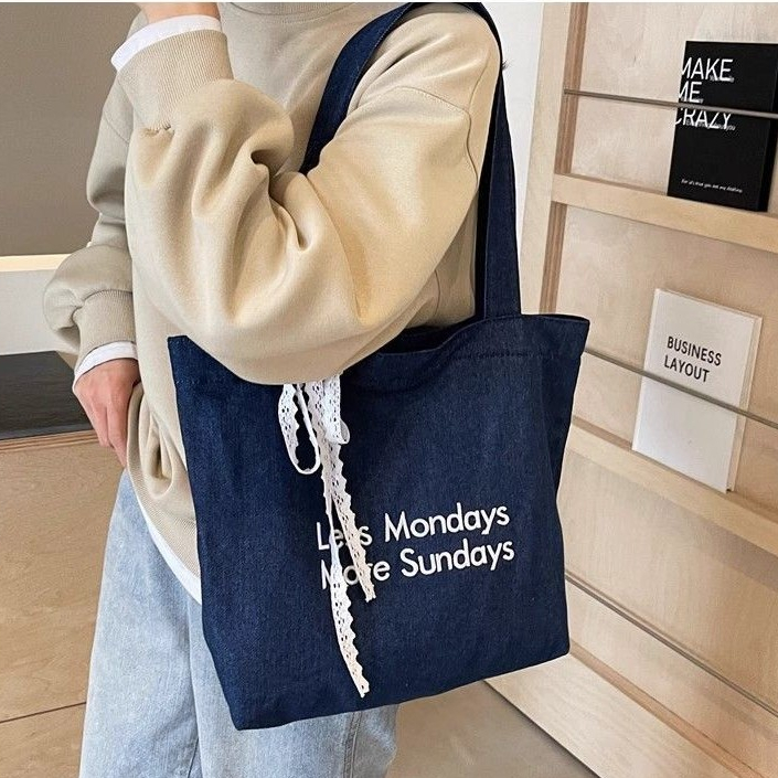 Túi tote denim dung tích lớn, đeo vai hoặc đeo chéo, phong cách đi lại, thêu họa tiết