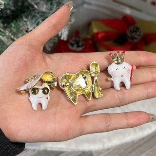 1 Chiếc Dễ Thương Men Răng Thổ Cẩm Pin Sáng Tạo Ngộ nghĩnh Nha Khoa Nha Sĩ Trang Sức Ve Áo Ba Lô Mũ Trang Trí Huy Hiệu Cho Nữ Cô Gái