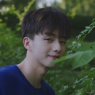 Toupee mềm mại thoáng khí không mùi cho nam hói, không tổn thương tóc
