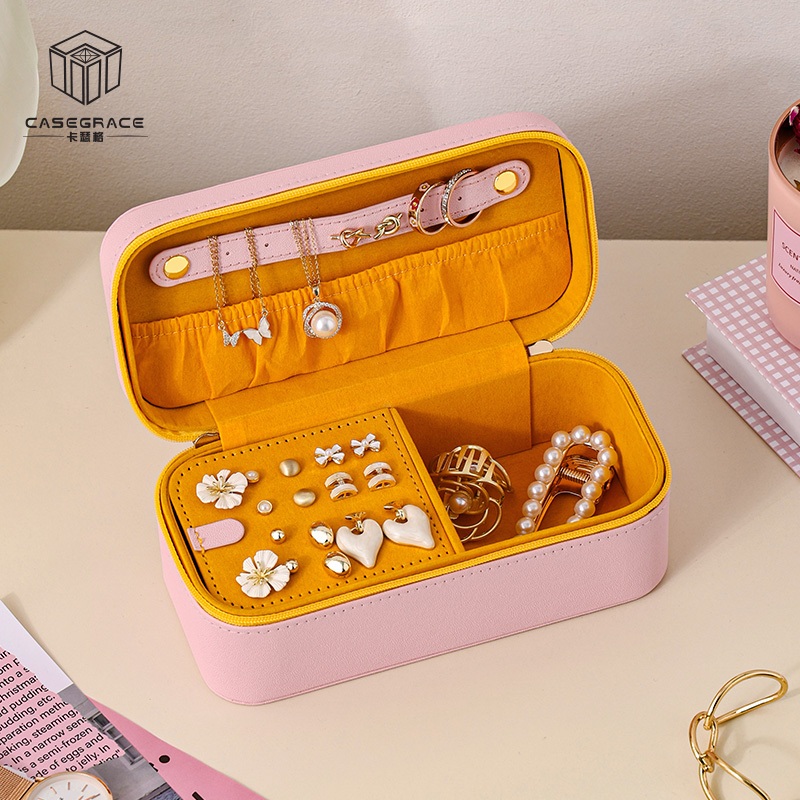 Hộp trang sức CASEGRACE có tay cầm bằng da Pu - Bảo quản rộng rãi cho dây chuyền, nhẫn, vòng tay & mỹ phẩm - Dụng cụ sắp xếp bông tai có thể tháo rời - Hoàn hảo cho màn hình mặt bàn gia đình