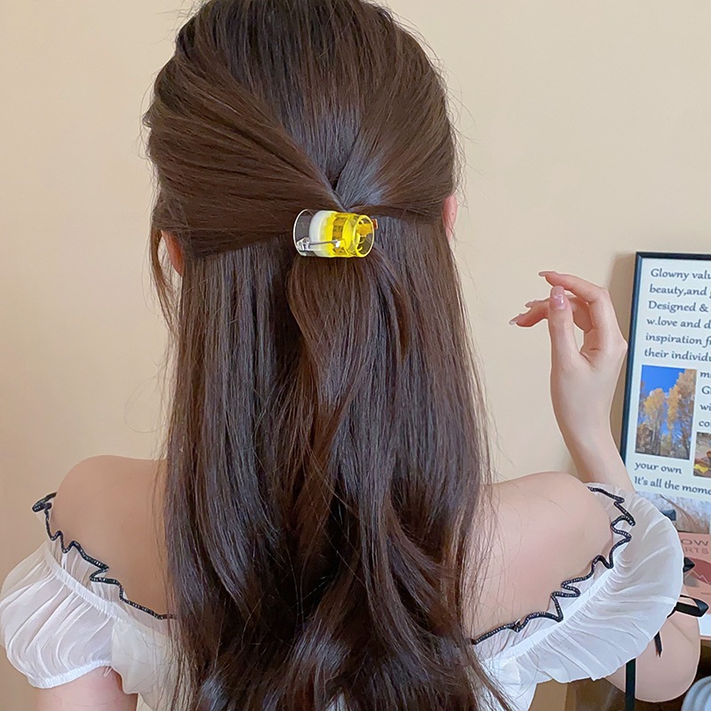 Cốc bia kẹp tóc thu nhỏ whimsical, thiết kế mới lạ - quà tặng độc đáo cho nữ