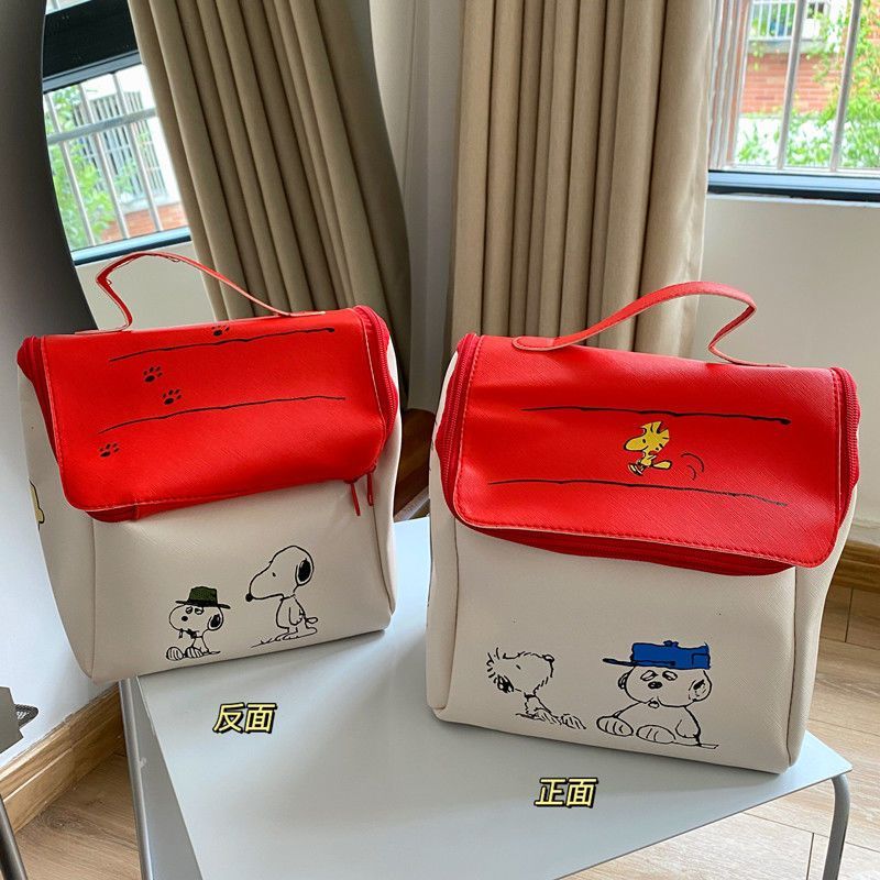 Túi trang điểm cách nhiệt Snoopy