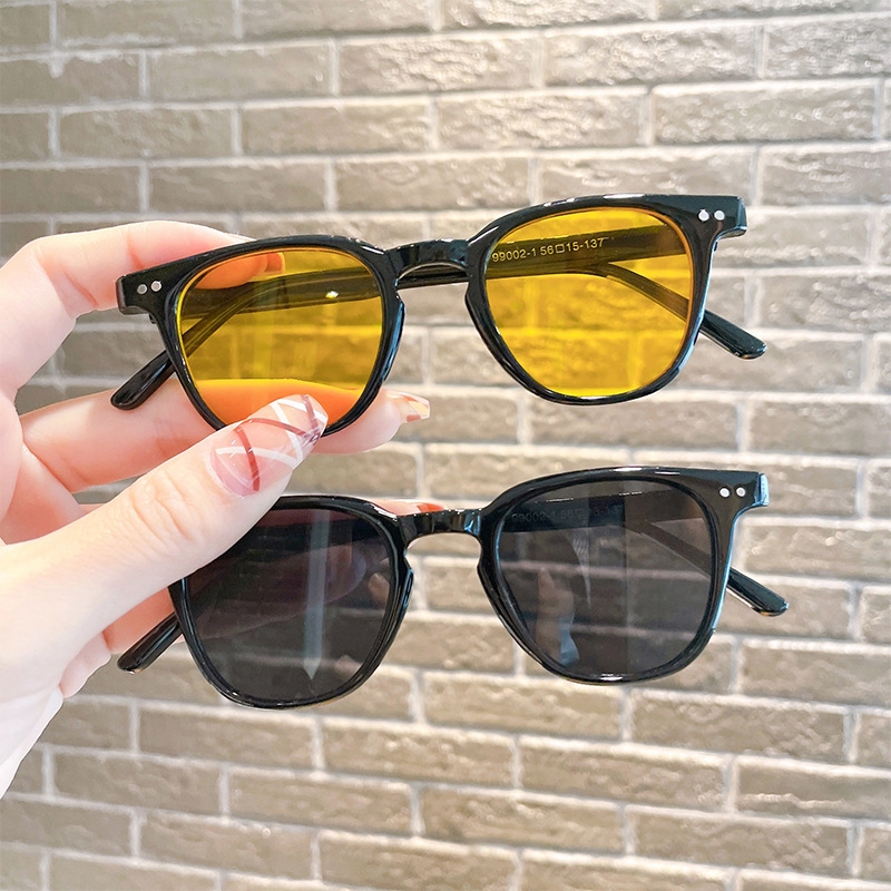 Kính râm trẻ em Kính râm trẻ em Kính chống nắng màu đen chống tia cực ...