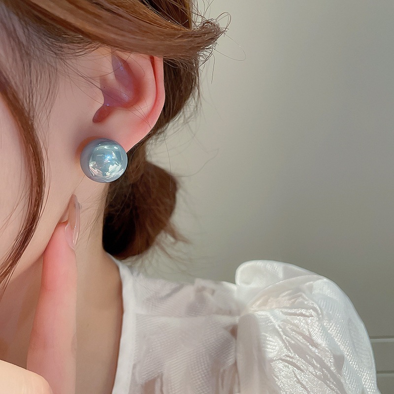 Bạc kim bánh mì hạt bông tai ngọc trai thời trang Pháp đi lại đinh tán retro khí chất nhẹ bông tai sang trọng bán buôn nữ