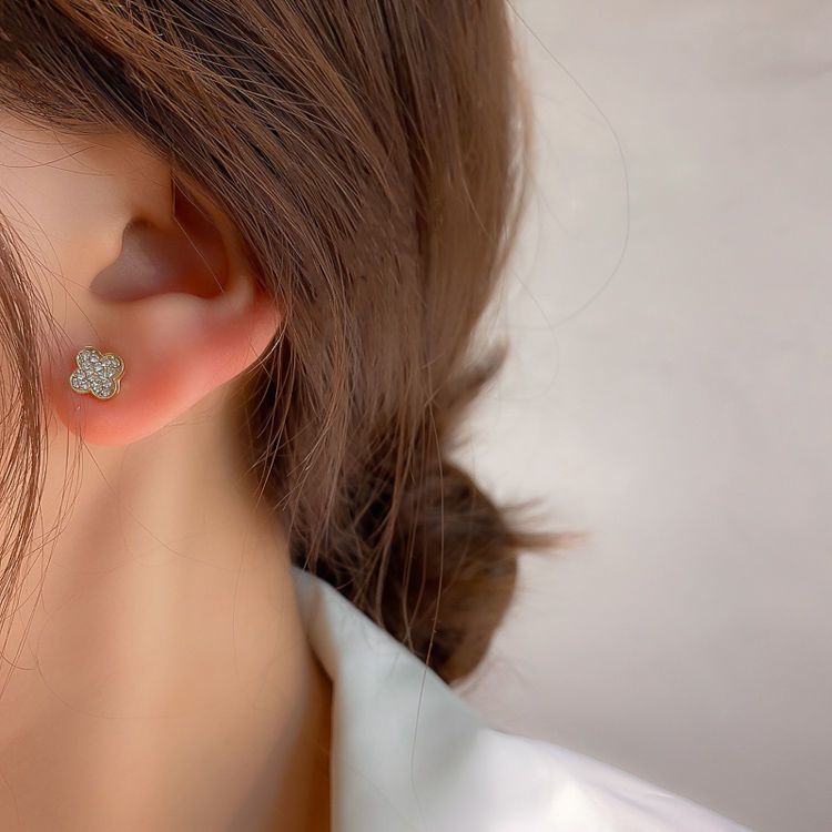 Bộ bông tai hoa đính kim cương nhỏ, thanh lịch - 6 cái/bộ