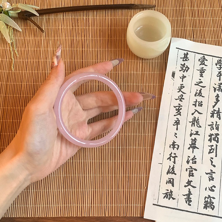 Vòng tay thủy tinh tròn Trung Quốc mới khí chất thích hợp Vòng tay 100 vòng tay thời trang nhẹ nhàng sang trọng cảm giác cao cấp trang sức phong cách Trung Quốc nữ
