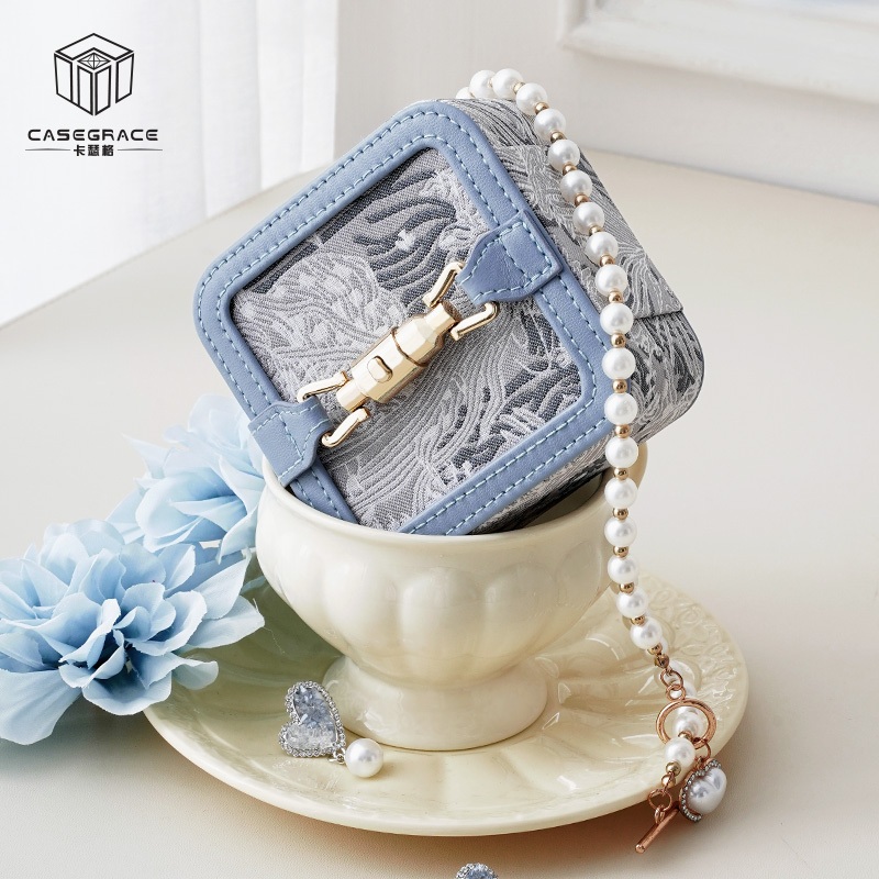 Casegrace Di Động Hộp Trang Sức Thêu Trang Sức Hộp Bảo Quản Kim Loại Khóa Trang Sức Tổ Chức Cho Bông Tai Neclklace Nhẫn Hộp Quà Tặng