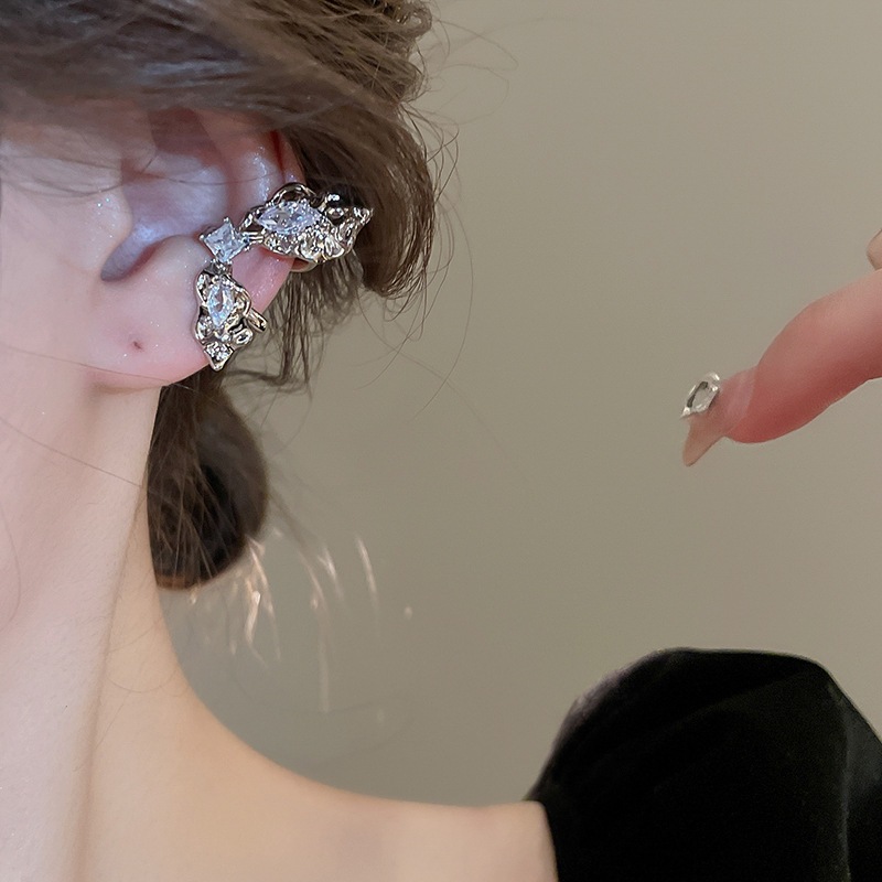 Kẹp Tai Zircon Cánh Bướm Ánh Sáng Sang Trọng, Thời Trang Cho Nữ