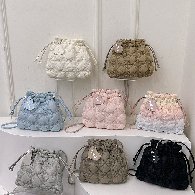Xếp Ly Nhẹ Túi Bánh Bao Nylon Mây Dây Rút Dây Rút Dây Rút Đeo Vai Túi Hình Thoi Đơn Giản