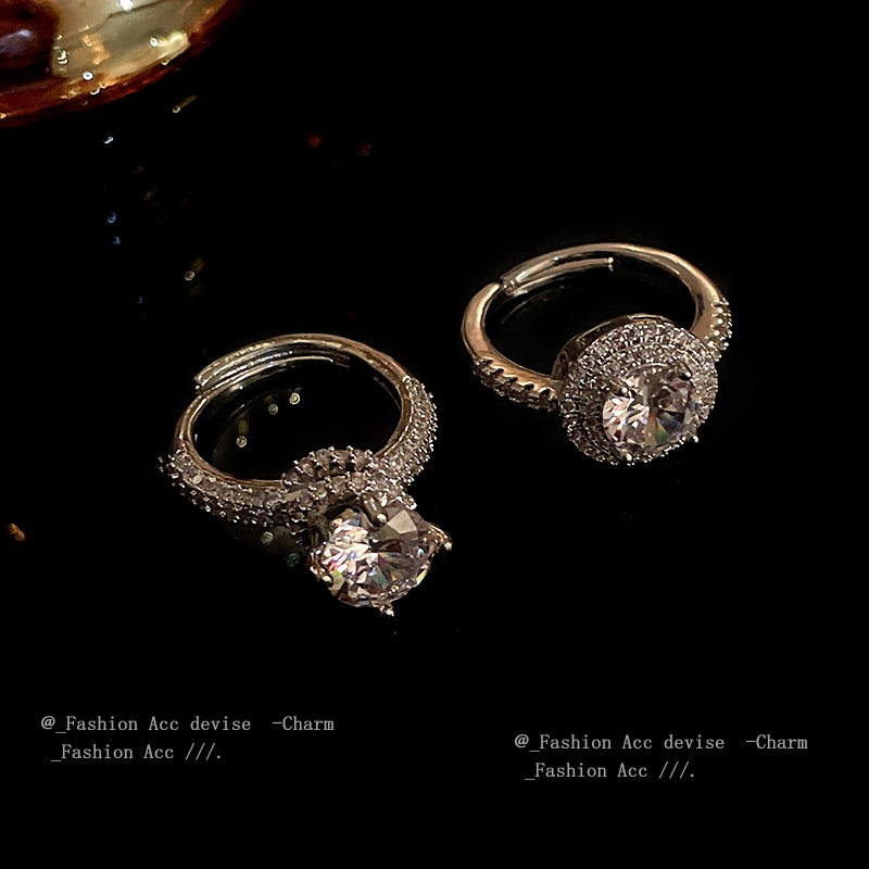 Nhẫn nữ đá hào quang full-zircon với thiết kế sang trọng và thanh lịch, phù hợp cho trang sức hàng ngày