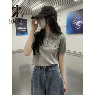 ZHELIHANGFEI Màu Xám Polo Cổ Hoa Nơ Thêu Áo Thun Nữ Tay Ngắn Mùa Hè Thời Trang Mới Niche Thiết Kế Cảm Giác Dệt Kim Thường Ngày Hàng Đầu
