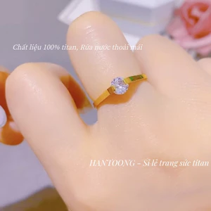 Nhẫn titan cao cấp không gỉ mạ vàng 24k gắn đá pha lê lấp lánh thời trang sang trọng dành cho nữ