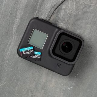 Thẻ nhớ Kingston 256GB Canvas Go Plus microSDXC | Lên tới 170MB / giây | Uhs-i, C10, U3, V30, A2 / A1 | Với bộ chuyển đổi | Sdcg3 / 256gb
