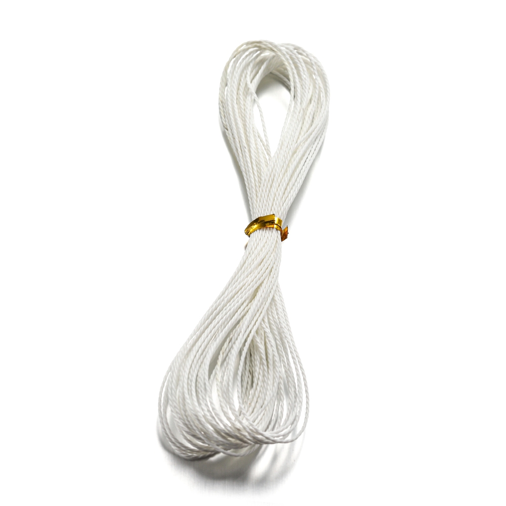 White(002)