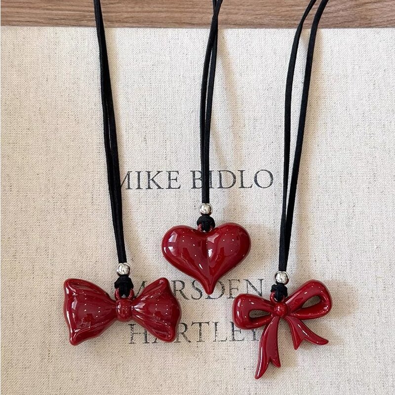 Vòng cổ nơ tình yêu màu đỏ Anchora Instagram chuỗi xương đòn thiểu số Hàn Quốc cổ áo phù hợp với cổ áo