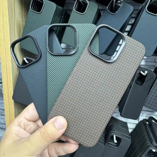 Ốp Điện Thoại Sạc Không Dây Từ Tính Cho iPhone 16 15 Pro Max Real Aramid Sợi Carbon Kim Loại Ống Kính Vòng Bảo Vệ Mặt Sau