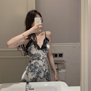 Váy ngủ bằng lụa băng cho nữ Bộ đồ ngủ ren lụa cổ chữ V phong cách mới