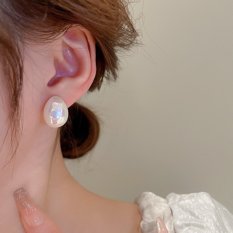 Bạc kim đậu nàng tiên cá bông tai ngọc trai cá tính Pháp ins gió đinh tán thích hợp đơn giản khí chất bông tai bán buôn