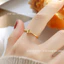 Nhẫn nữ làm bằng titan không gỉ mạ vàng 18k mặt hình bướm xinh xắn phong cách ngọt ngào dễ thương