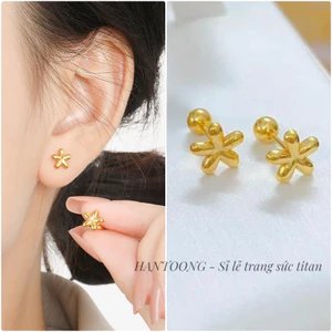 Bông tai nữ bằng titan cao cấp không gỉ mạ vàng 24k hình bông hoa nhỏ xinh xắn dễ thương