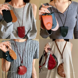 Vòng cổ nam châm cổ da nhân tạo Vòng cổ áo len chuỗi mới Hàn Quốc cổ phổ biến bán buôn nữ
