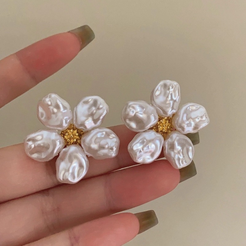Bông tai hoa ngọc trai Baroque cổ điển dành cho nữ Phụ kiện tai sang trọng