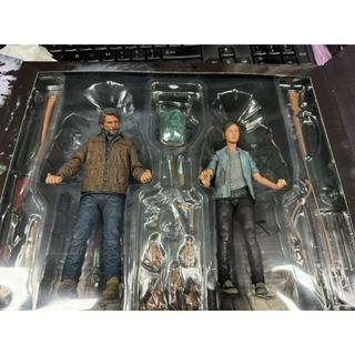 17cm The Last of Us Phần 2 Joel Ellie với hình hành động nơ