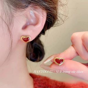 Bông tai titan không gỉ mạ vàng 18k hình trái tim đỏ may mắn dễ thương dành cho nữ