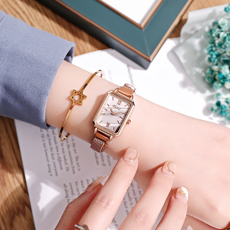 Đồng hồ nữ Dây đeo lưới vuông Đồng hồ nhỏ phong cách cổ điển Đồng hồ thạch anh xanh công rừng