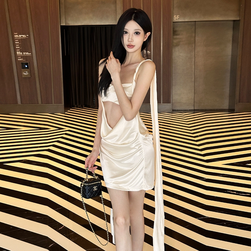 Cutenew Gợi Cảm Mini Váy Sling Off Tay Skinny Cá Tính Hot Chick Váy Không Đều Đa Năng Đường Phố Không Khí Phong Cách 2024 Nóng Mới