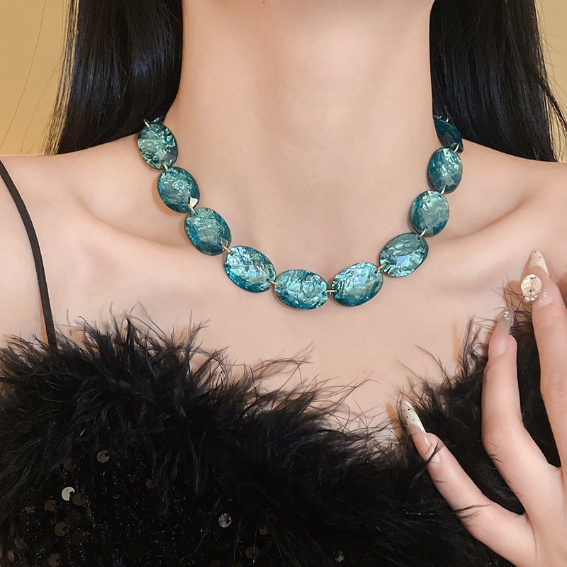 [Jewbeauty] Vòng cổ nhựa hình bầu dục cổ điển mùa thu đông sang trọng cảm giác đơn giản chuỗi xương đòn với vòng cổ phong cách ngày lễ mới dành cho nữ