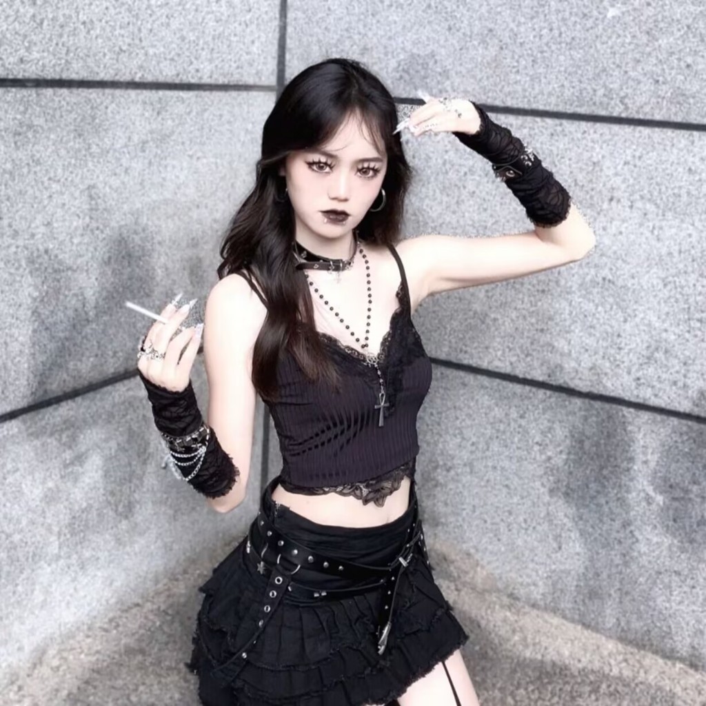 Gothic cô gái cay tối crop top retro đen tang ren viền áo vest yếm