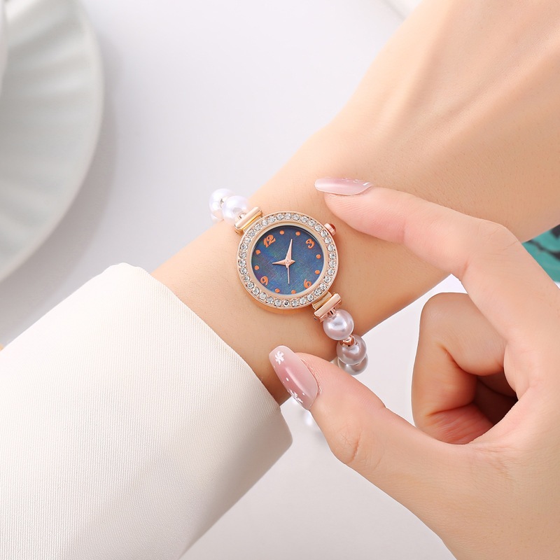 Đồng hồ nữ Ngọc trai đính kim cương Vòng tay rút lại thạch anh tinh tế Đồng hồ nữ Quà tặng Giáng sinh tinh tế
