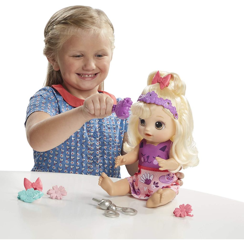 Búp bê nói chuyện tóc vàng Baby Alive Snip 'n Style E5241