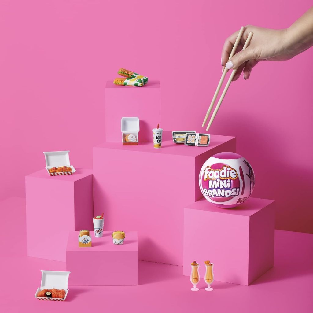 Foodie Mini Brands Series 1 Playset Food Court với 1 Mini độc quyền của ZURU