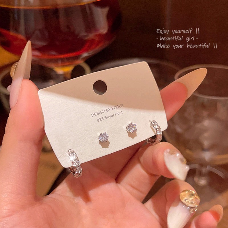 Siêu lấp lánh tinh tế zircon đinh tán tai tròn trơn khóa tai nữ