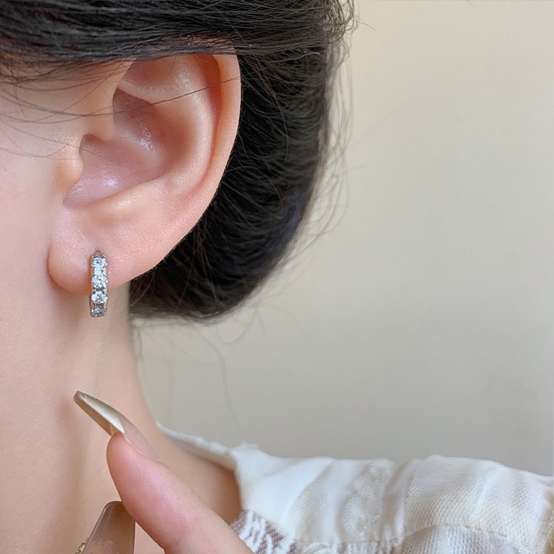 Siêu lấp lánh tinh tế zircon đinh tán tai tròn trơn khóa tai nữ