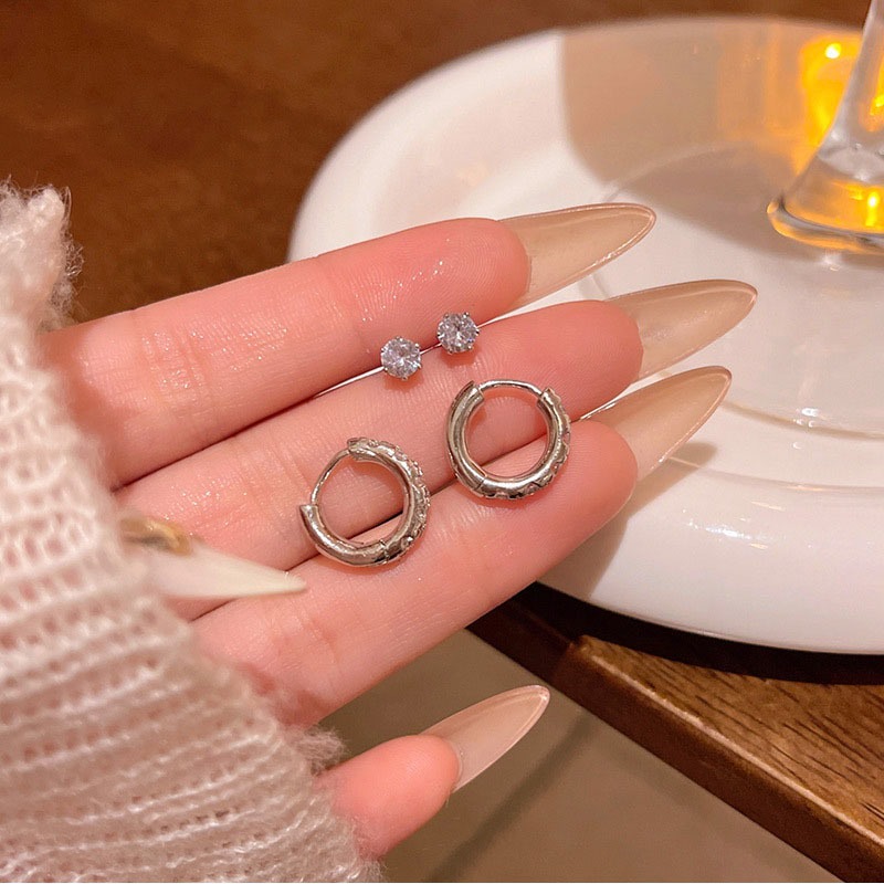Siêu lấp lánh tinh tế zircon đinh tán tai tròn trơn khóa tai nữ