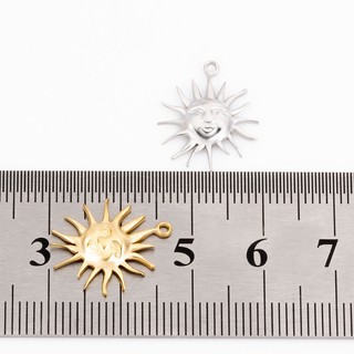 Thép không gỉ 18k Vàng Mặt Trời Cười Mặt Dây Chuyền Tự Làm Phụ Kiện Trang Sức Nhỏ Thần Mặt Trời Quyến Rũ