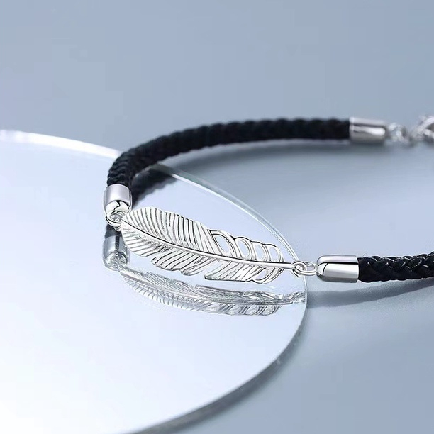 Cặp Vòng Tay Dây Bện Phối Lông Vũ Thời Trang Cho Cặp Đôi