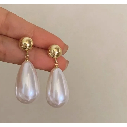 Retro Công Chúa Nhỏ Phong Cách Hồng Kông Tính Khí Giọt Nước Giả Ngọc Trai Bông Tai Đơn Giản Khí Quyển Pháp Phù Hợp Với S925 Bông Tai Bạc Nữ 24.11.25