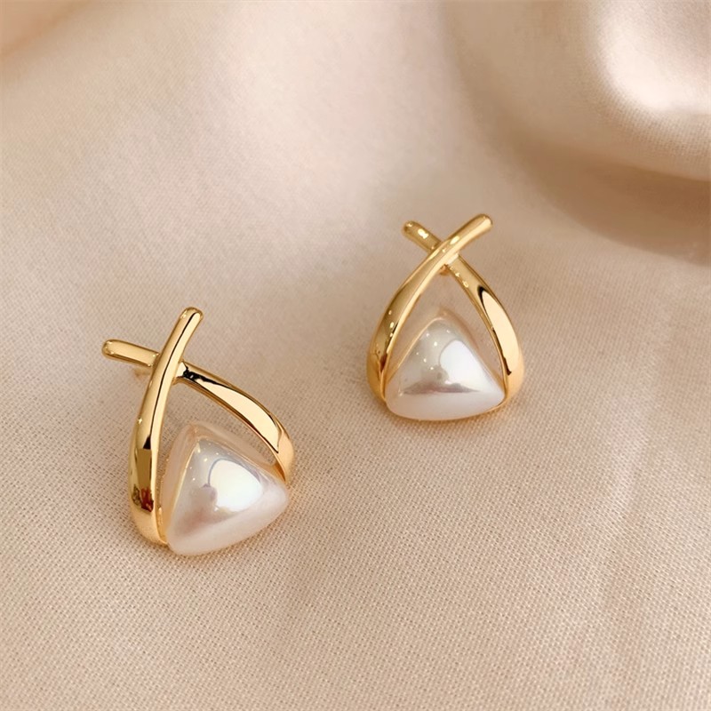 Bông tai ngọc trai Pháp nhẹ nhàng sang trọng cao cấp thiết kế thích hợp bông tai thời trang phù hợp với khí chất độc đáo bông tai mới