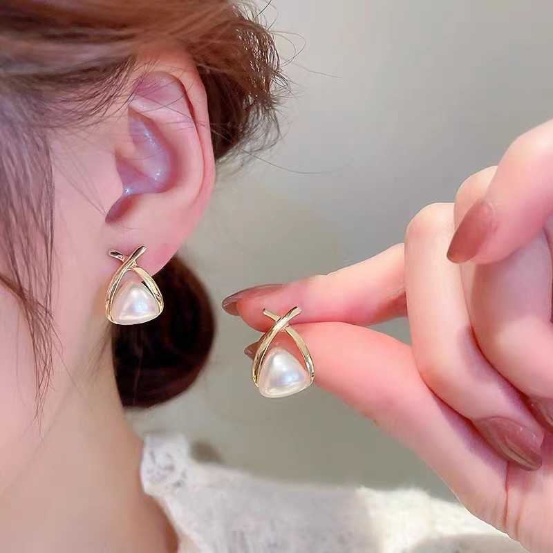 Bông tai ngọc trai Pháp nhẹ nhàng sang trọng cao cấp thiết kế thích hợp bông tai thời trang phù hợp với khí chất độc đáo bông tai mới