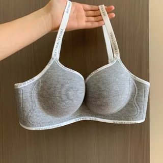 Bọt Biển Dày Gợi Cảm Cô Gái Trẻ Áo Ngực Cotton Brassiere Nhỏ Ngực Không Dây Quần Lót Nữ Áo Ngực Liền Mạch Đồ Lót